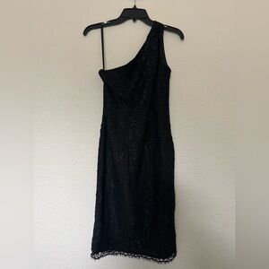 Lauren by Ralph Lauren One-Shoulder, Black Lace Dress in Modern Glamour